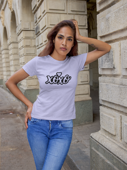 Black XOXO Vibes Women's Crew Neck T-shirt