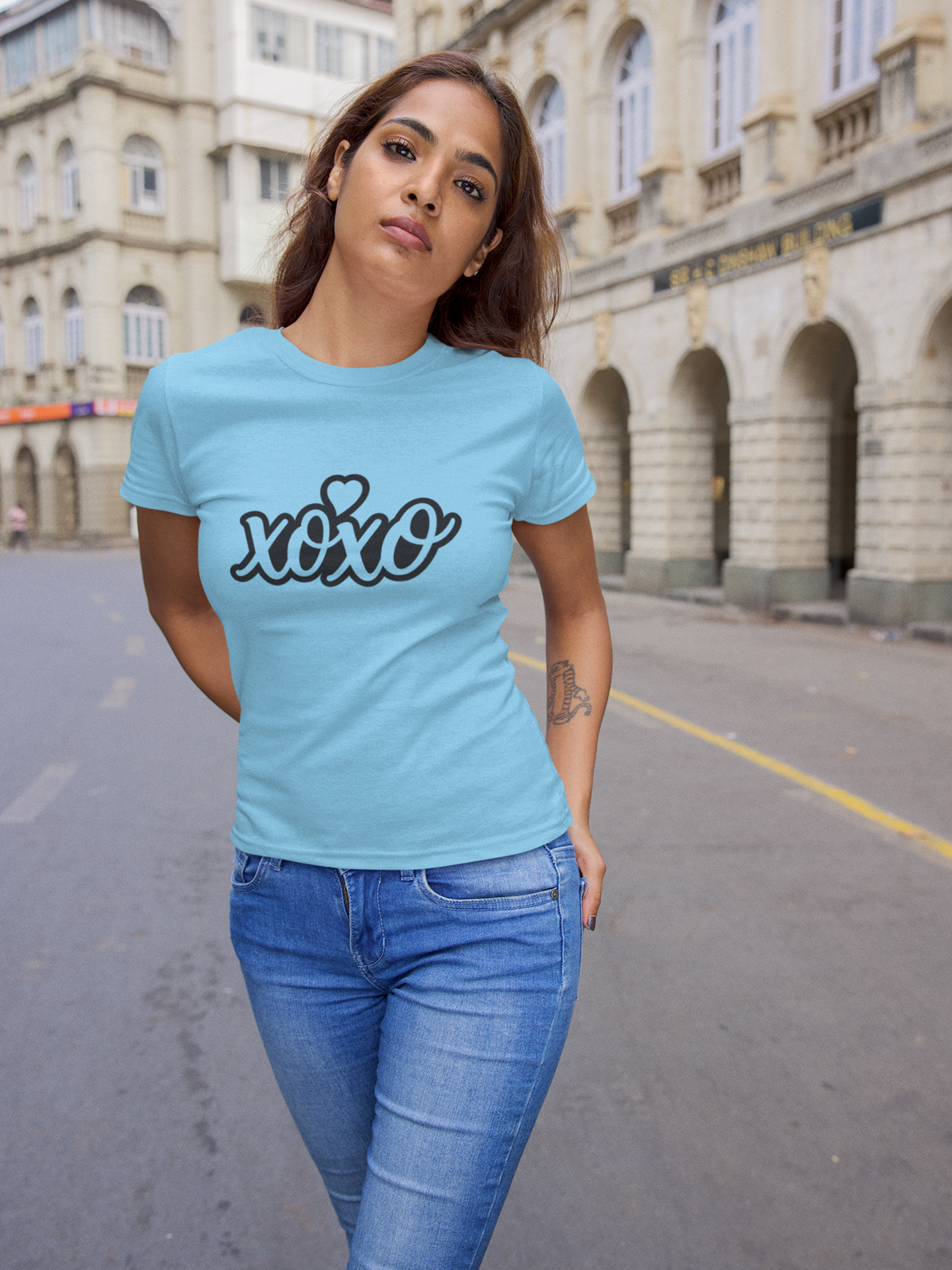 Black XOXO Vibes Women's Crew Neck T-shirt